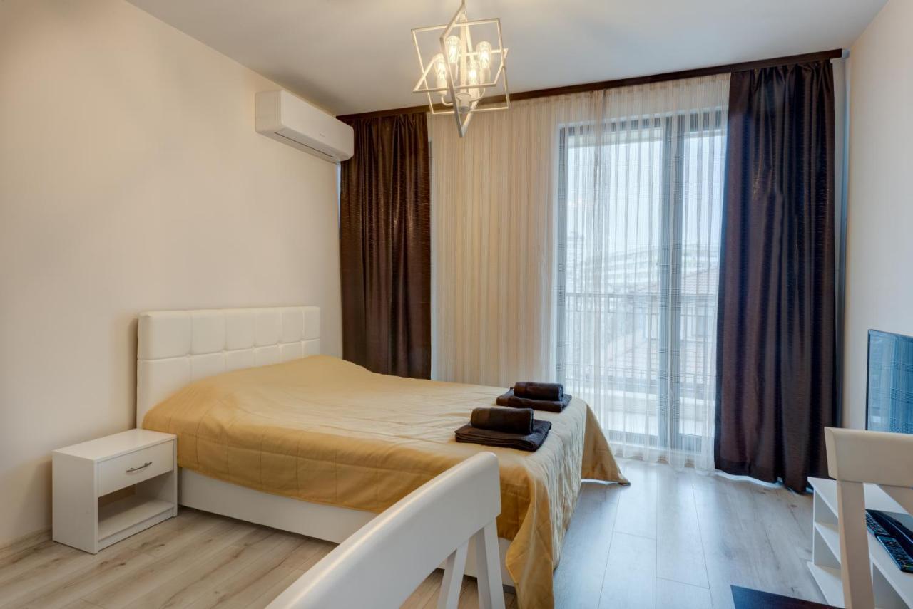 Business Studio Zia 2- In Lazur Burgas Bagian luar foto