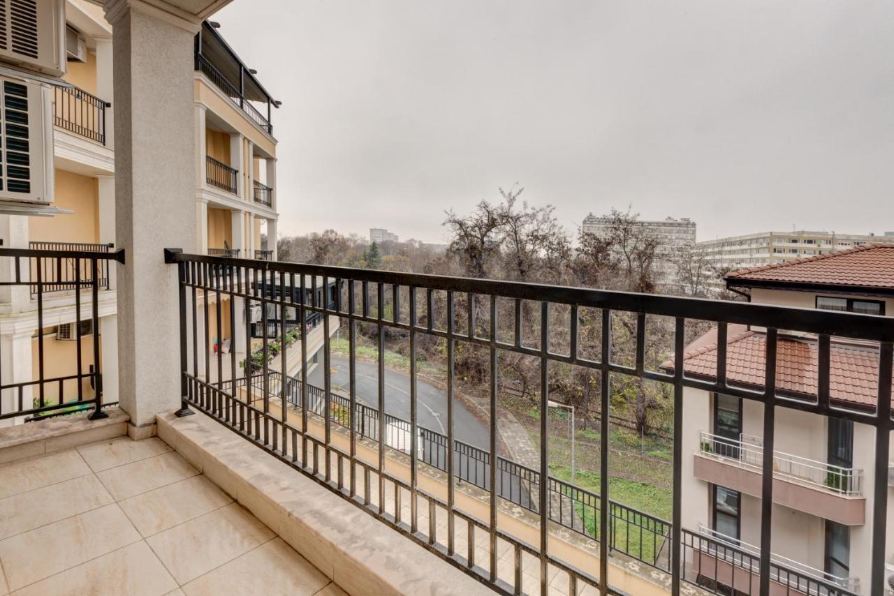 Business Studio Zia 2- In Lazur Burgas Bagian luar foto